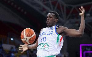 未来国家队主力？萨利乌-尼昂场均17.8分钟 贡献10.2分4.6板0.6断