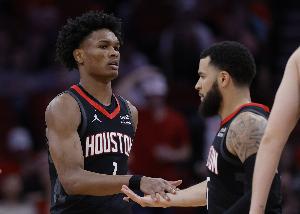 船记：火箭不能没有范弗里特 阿门有潜力但他组织能力有限