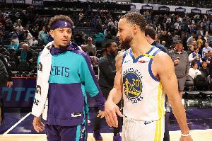 区区斯蒂芬小库里三分命中率是NBA历史第7！他哥仅排第13