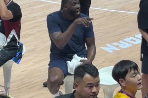 谁说追梦是恶汉 唱起《APT》简直就是小哥爱