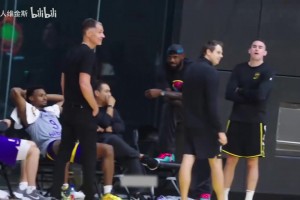 比卢普斯：我们的比赛节奏很快，杨瀚森还没适应，但他的篮球智商完全没问题！